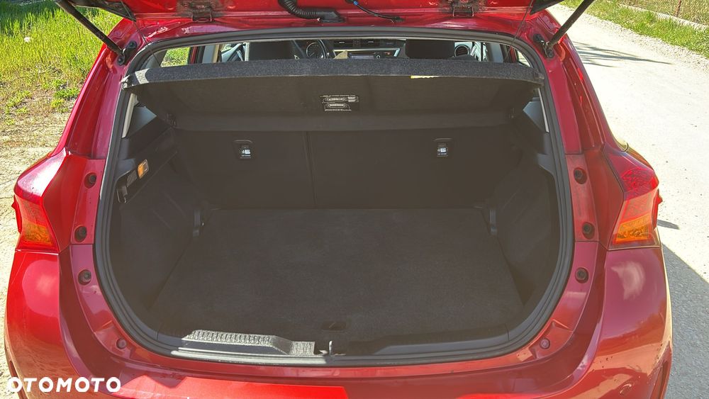 Toyota Auris 1.6 Dynamic MS - 5