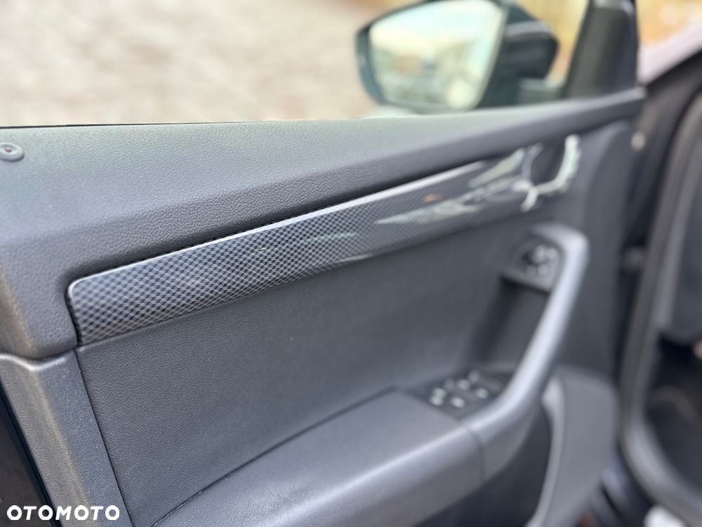 Skoda Octavia 2.0 TSI RS DSG - 34