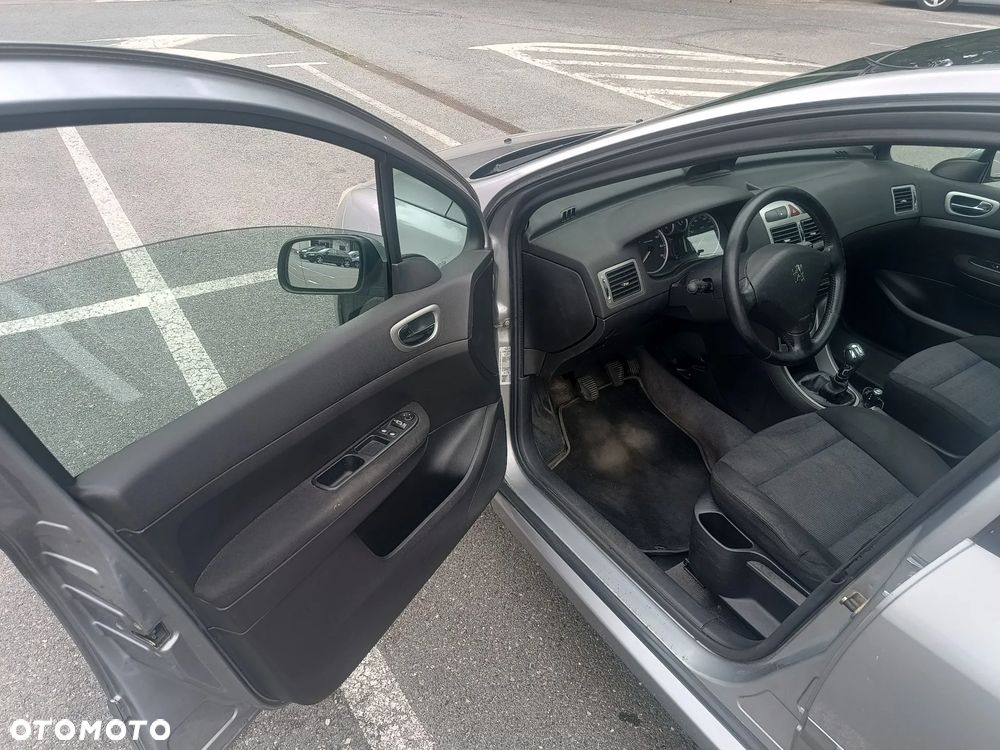 Peugeot 307 - 11