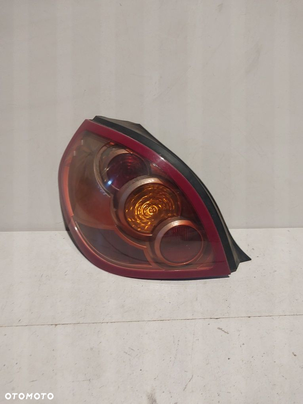 Nissan almera N 16 N16 Lift lewa tylna lampa lewy tył