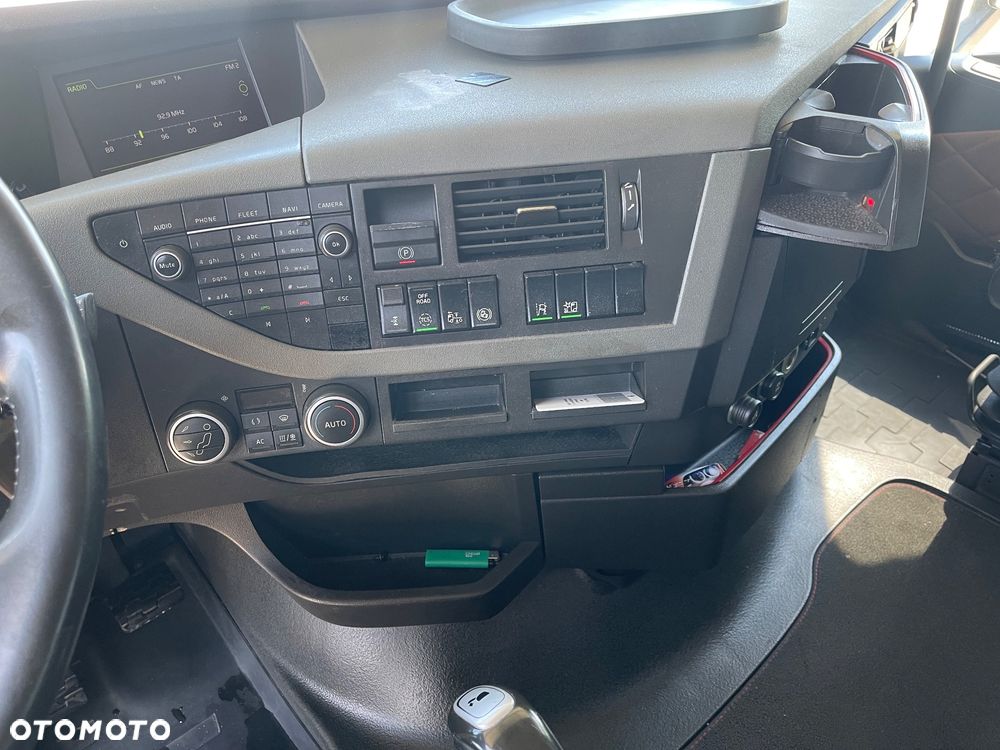 Volvo FH 460 GLOBETROTTER/Automat/EURO6 - 13