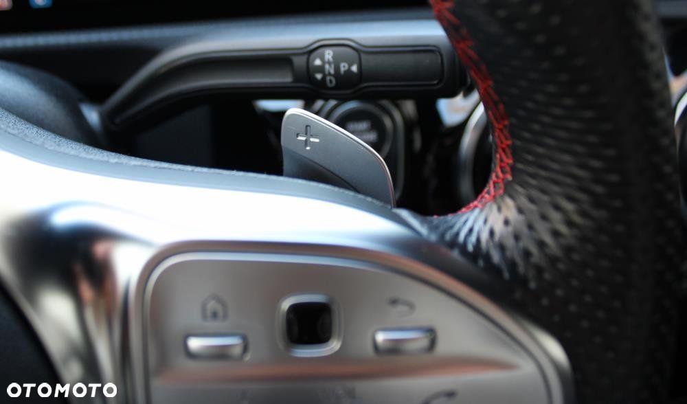 Mercedes-Benz CLA - 36