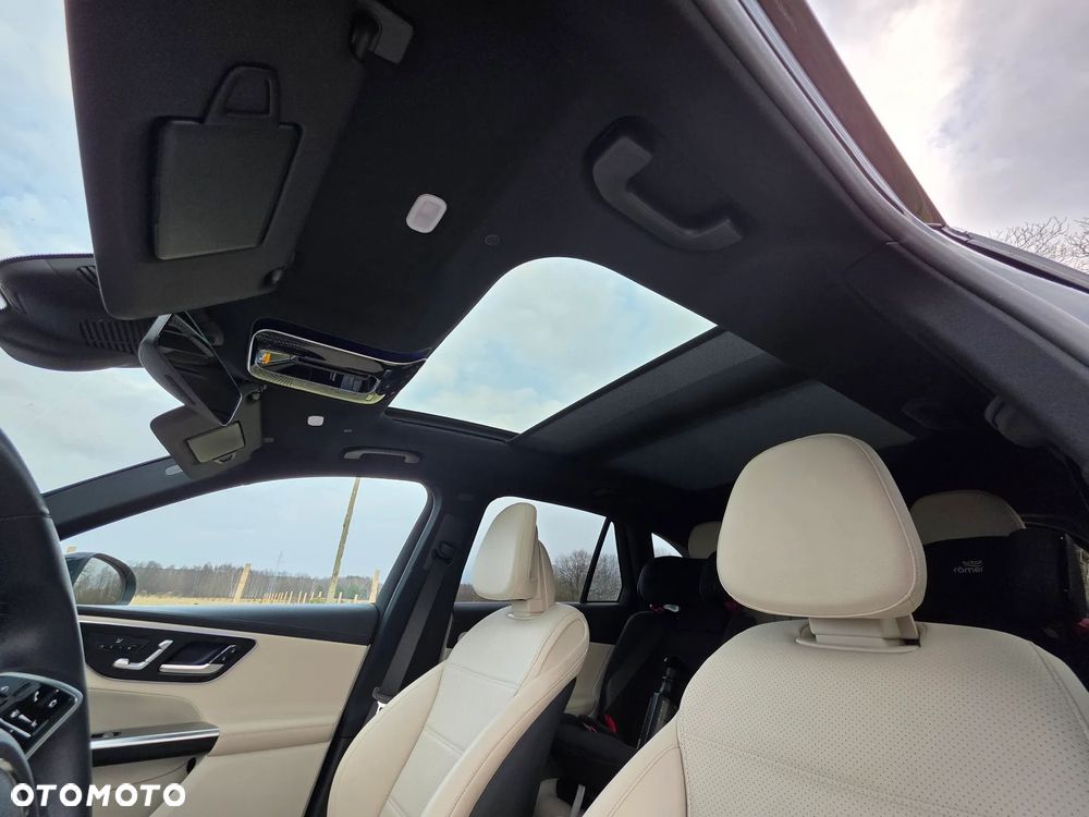 Mercedes-Benz GLC 300 4Matic 9G-TRONIC AMG Line - 10