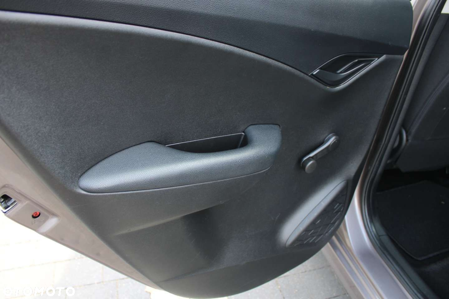Hyundai ix20 - 25