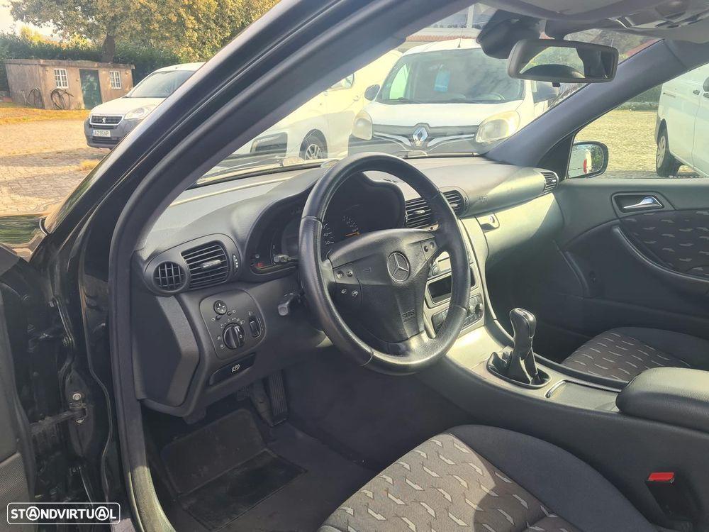 Mercedes-Benz C 200 - 5