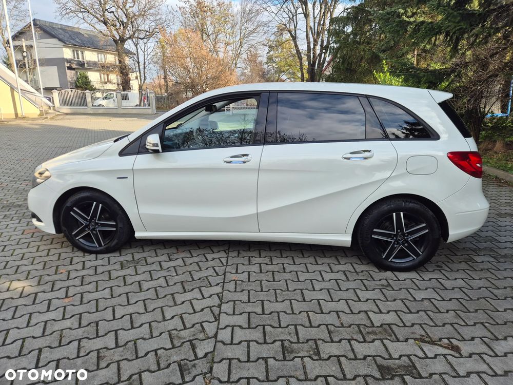Mercedes-Benz Klasa B 180 7G-DCT Edition - 8