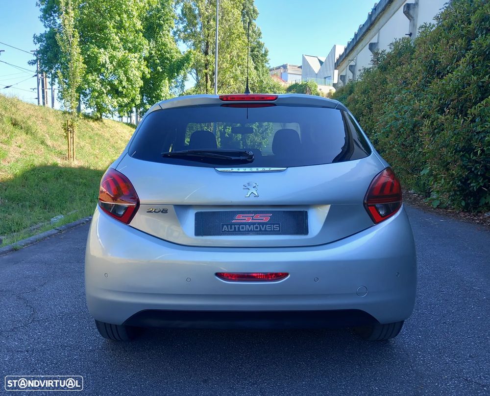 Peugeot 208 1.6 BlueHDi Style - 13