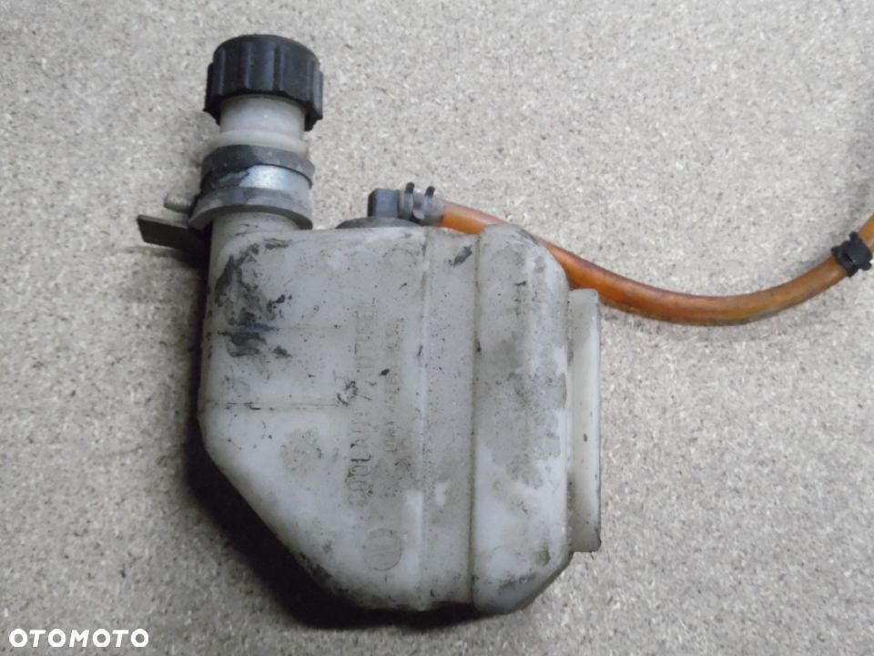 CAN AM RENEGADE 800 ZBIORNICZEK WYROWNAWCZY PŁYNU - 2