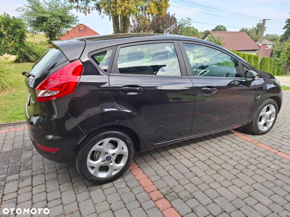 Ford Fiesta 1.25 Champions Edition - 16