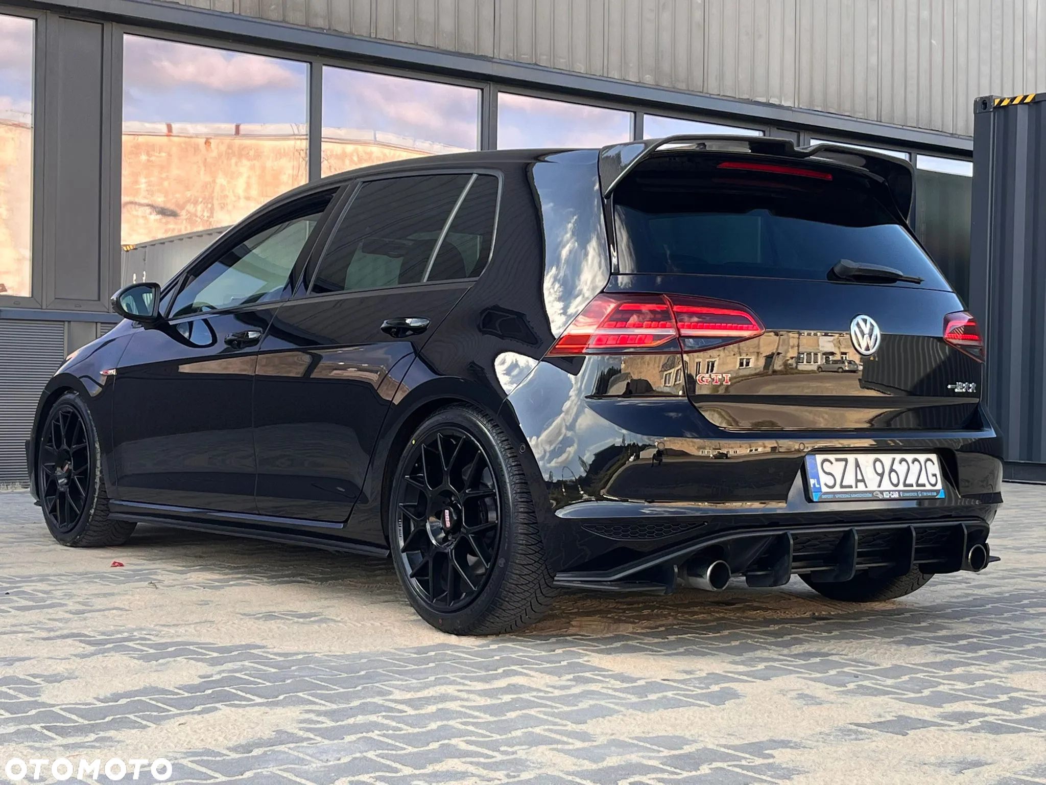 Volkswagen Golf GTI Performance BlueMotion Technology DSG - 12