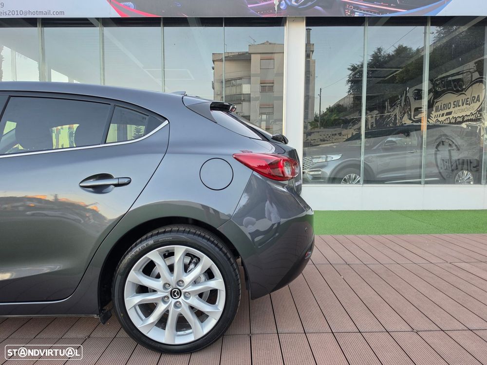 Mazda 3 Hatchback 1.5 Sky-D Excellence Navi - 12