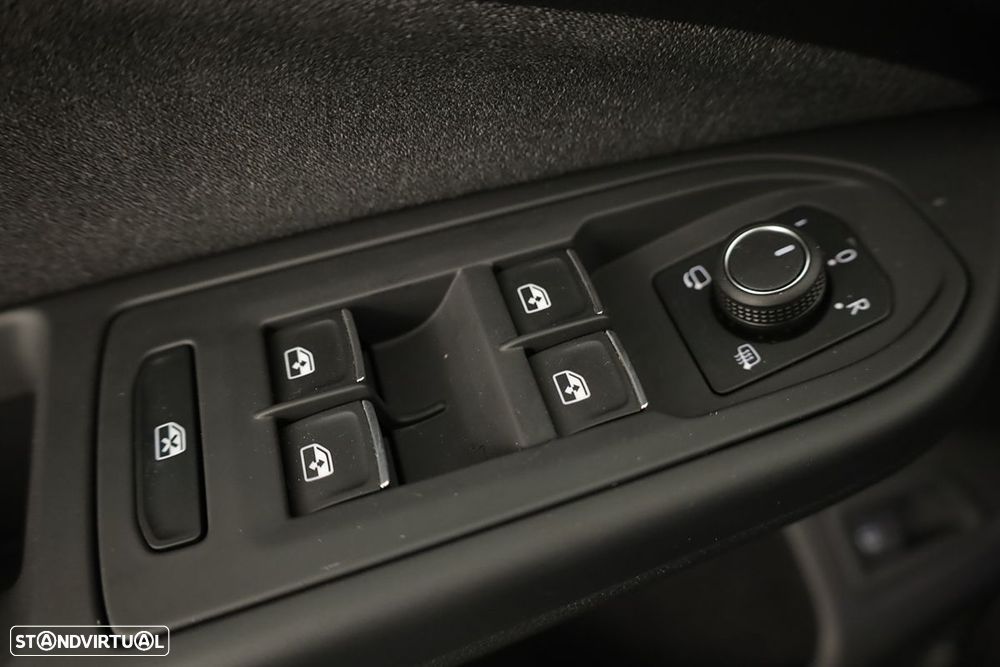 VW Golf 1.5 TSI e-Hybrid Life DSG - 19