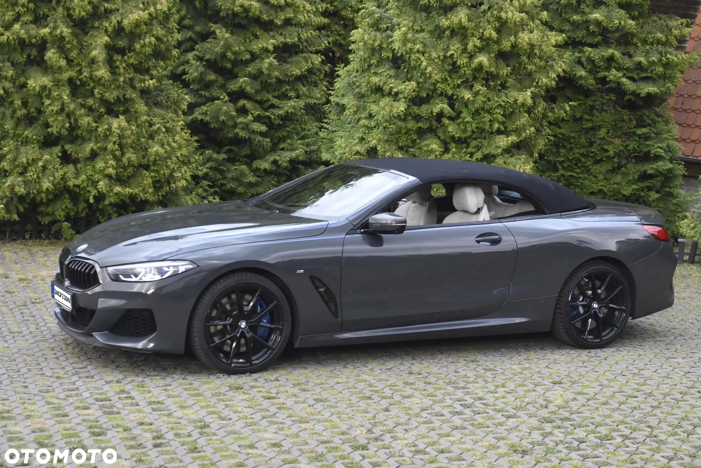 BMW Seria 8 M850i xDrive Cabrio - 2