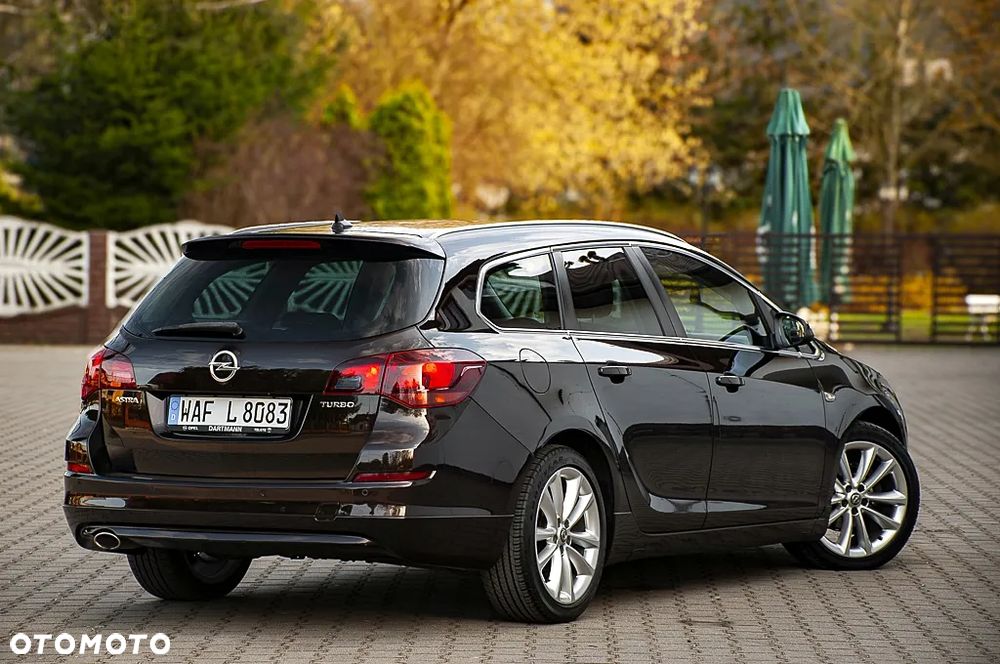Opel Astra 1.4 Turbo Cosmo - 9