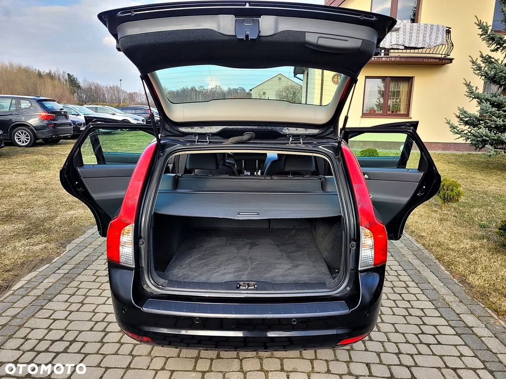 Volvo V50 DPF DRIVe Momentum - 9