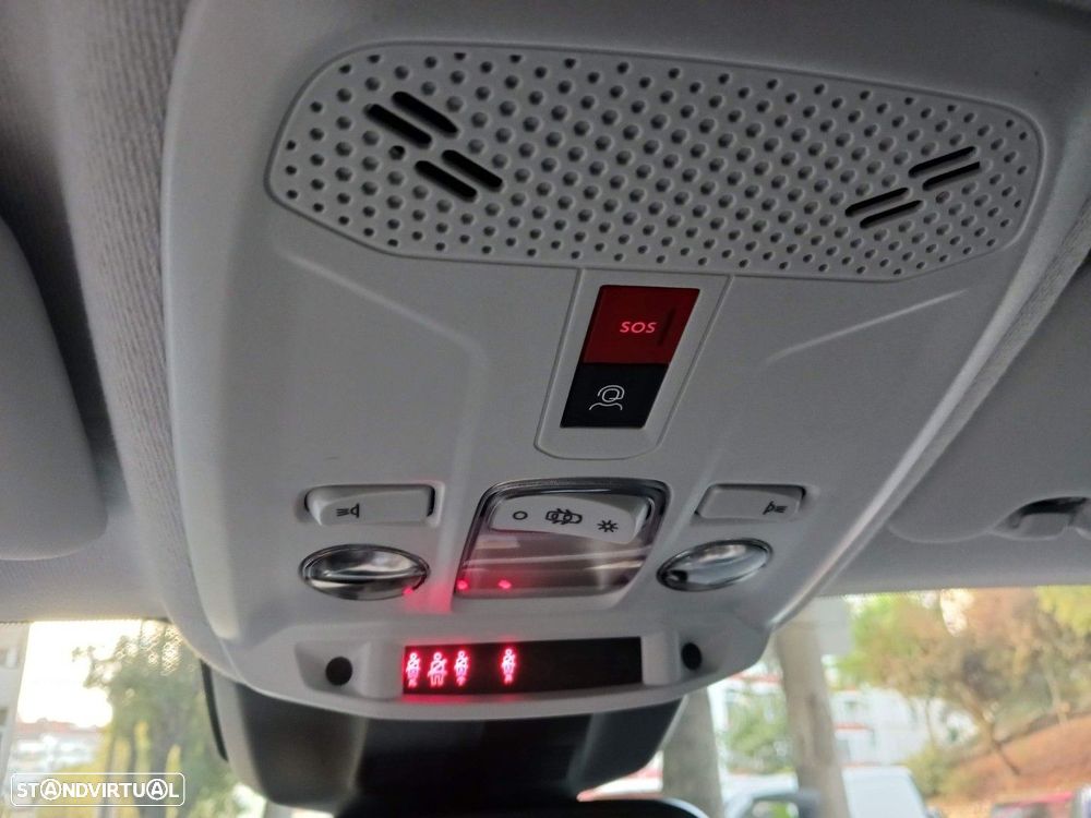 Peugeot 208 1.2 Hybrid Allure e-DCS6 - 27