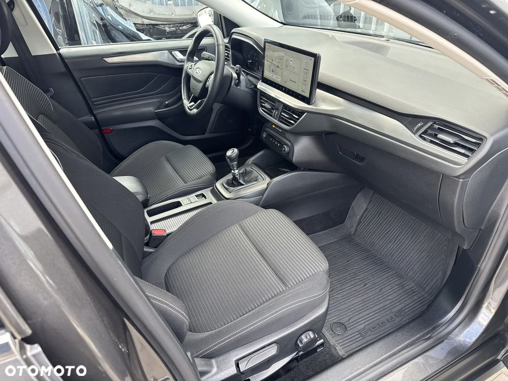 Ford Focus 1.0 EcoBoost Titanium Design - 16