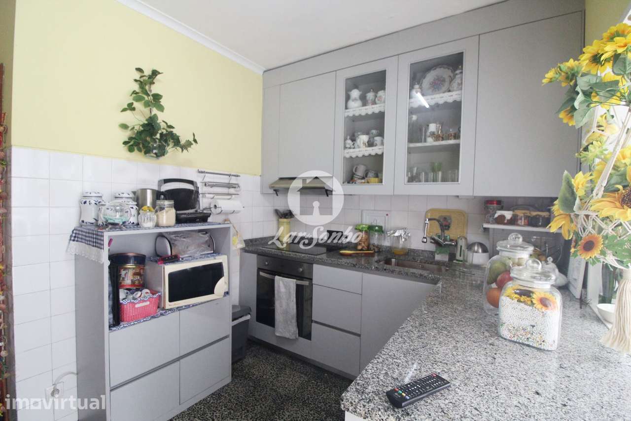 Apartamento T2 junto à Av da Carvalha, Fânzeres, com Excelente Expo... - Grande imagem: 2/18