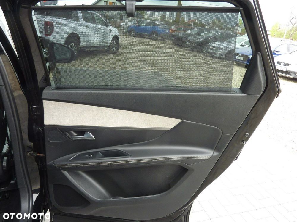 Peugeot 5008 - 35