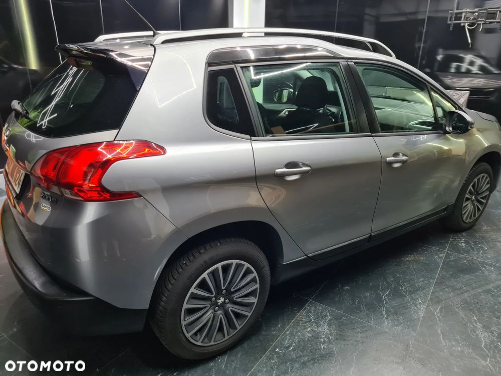 Peugeot 2008 PureTech 82 Style - 20