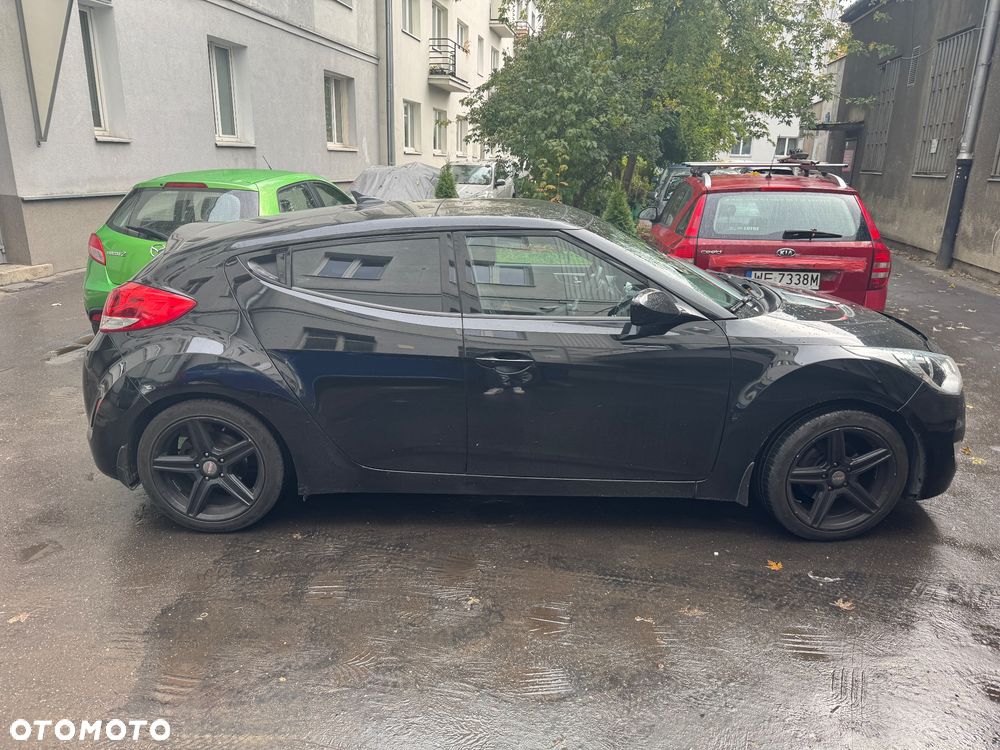 Hyundai Veloster 1.6 GDI Comfort - 3