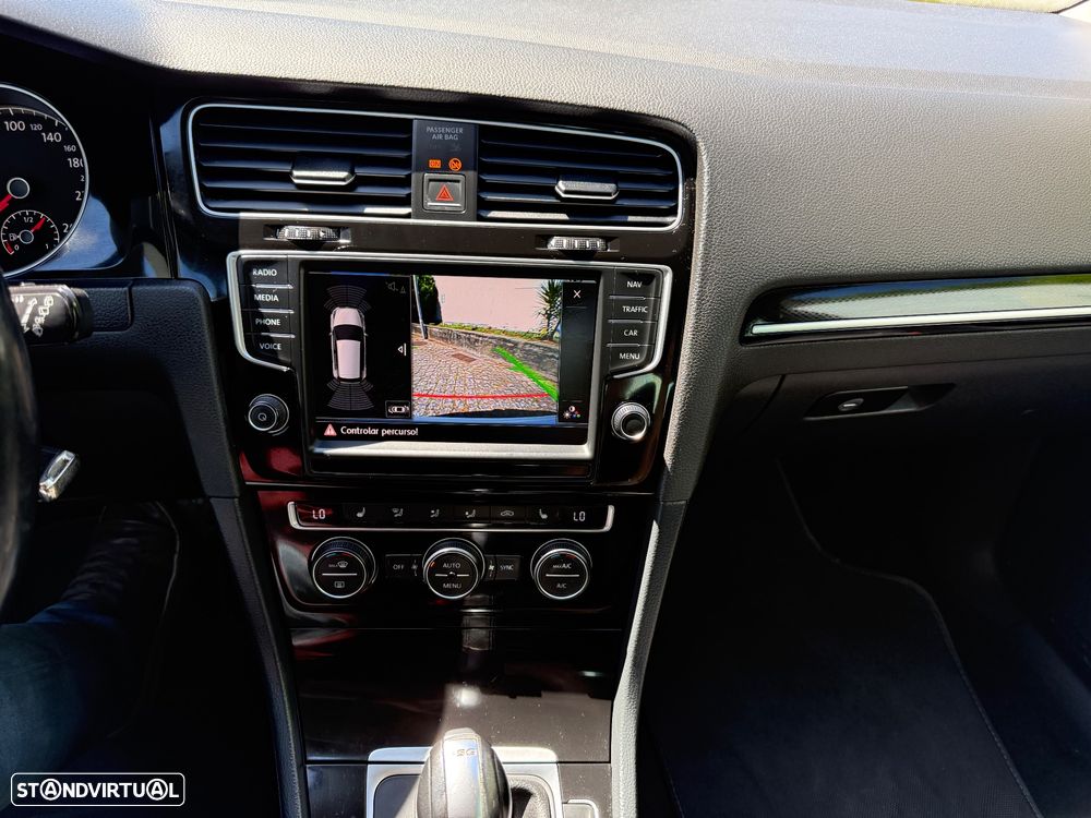 VW Golf 1.6 TDi R-Line DSG - 12
