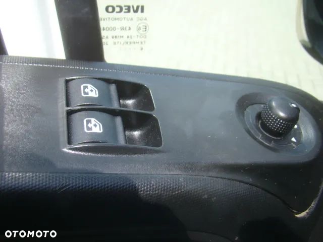 Iveco DAILY 35 S 16 REJESTRACJA NA 6-OSÓB SUPER NA KAMPERA - 19