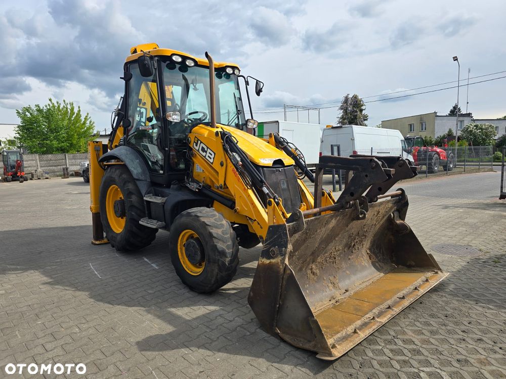 JCB 3 CX - 6