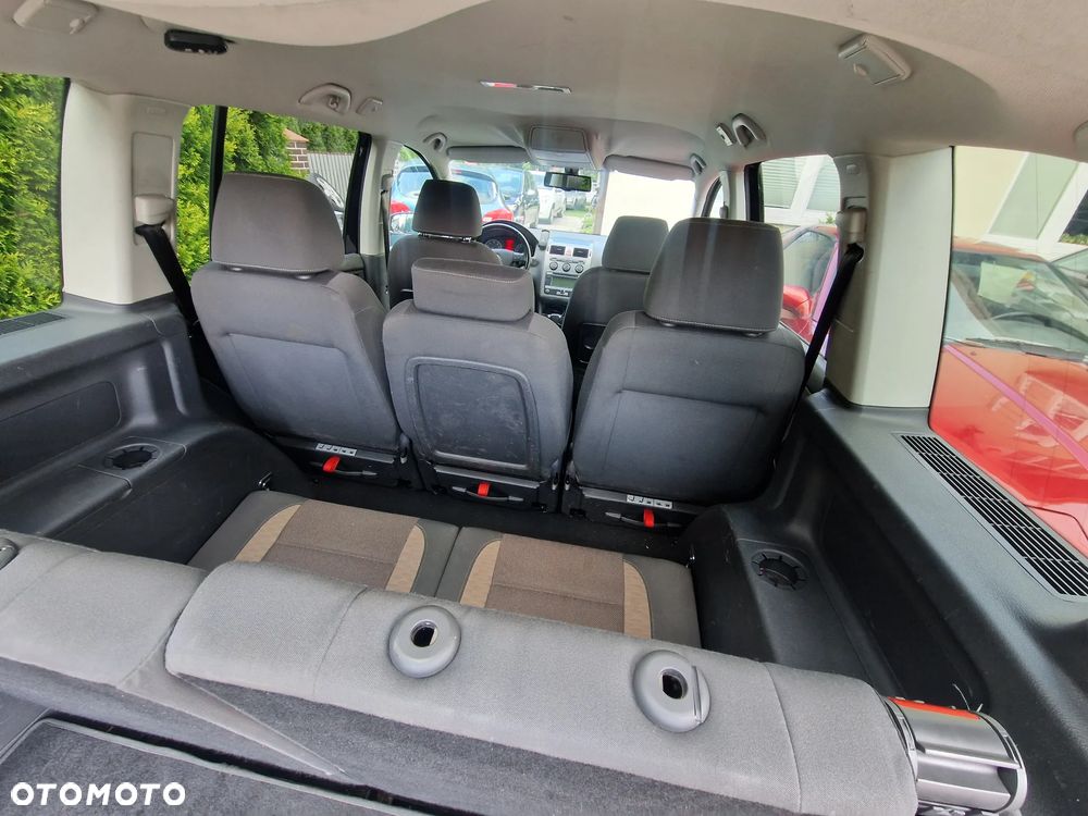Volkswagen Touran 1.4 TSI DSG Cross - 24