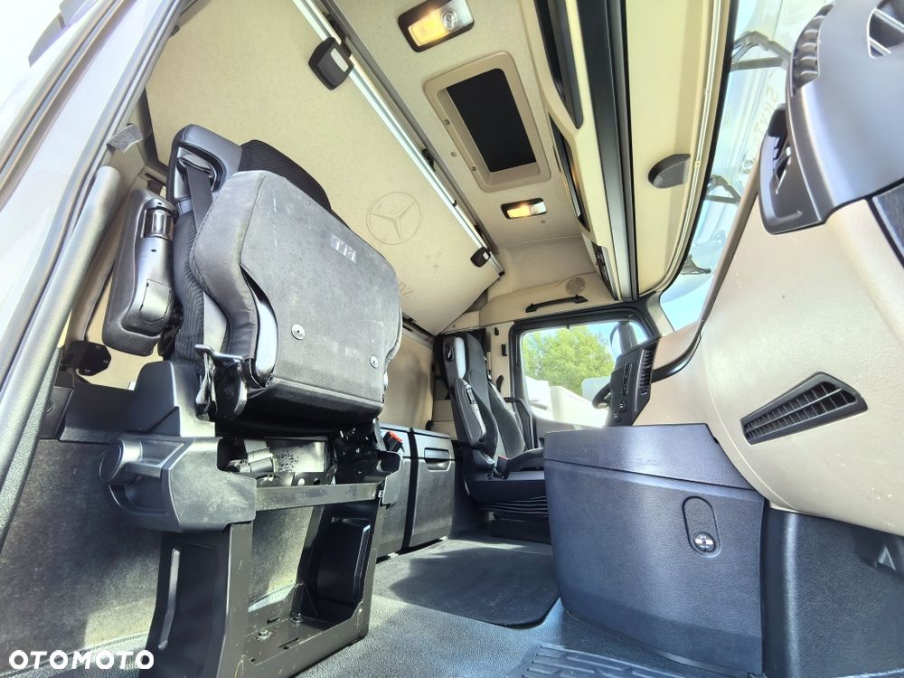 Mercedes-Benz Actros 2545 // Lusterka // Zabudowa Multi // Rozstaw 4900mm // Standard // MP5 // - 35