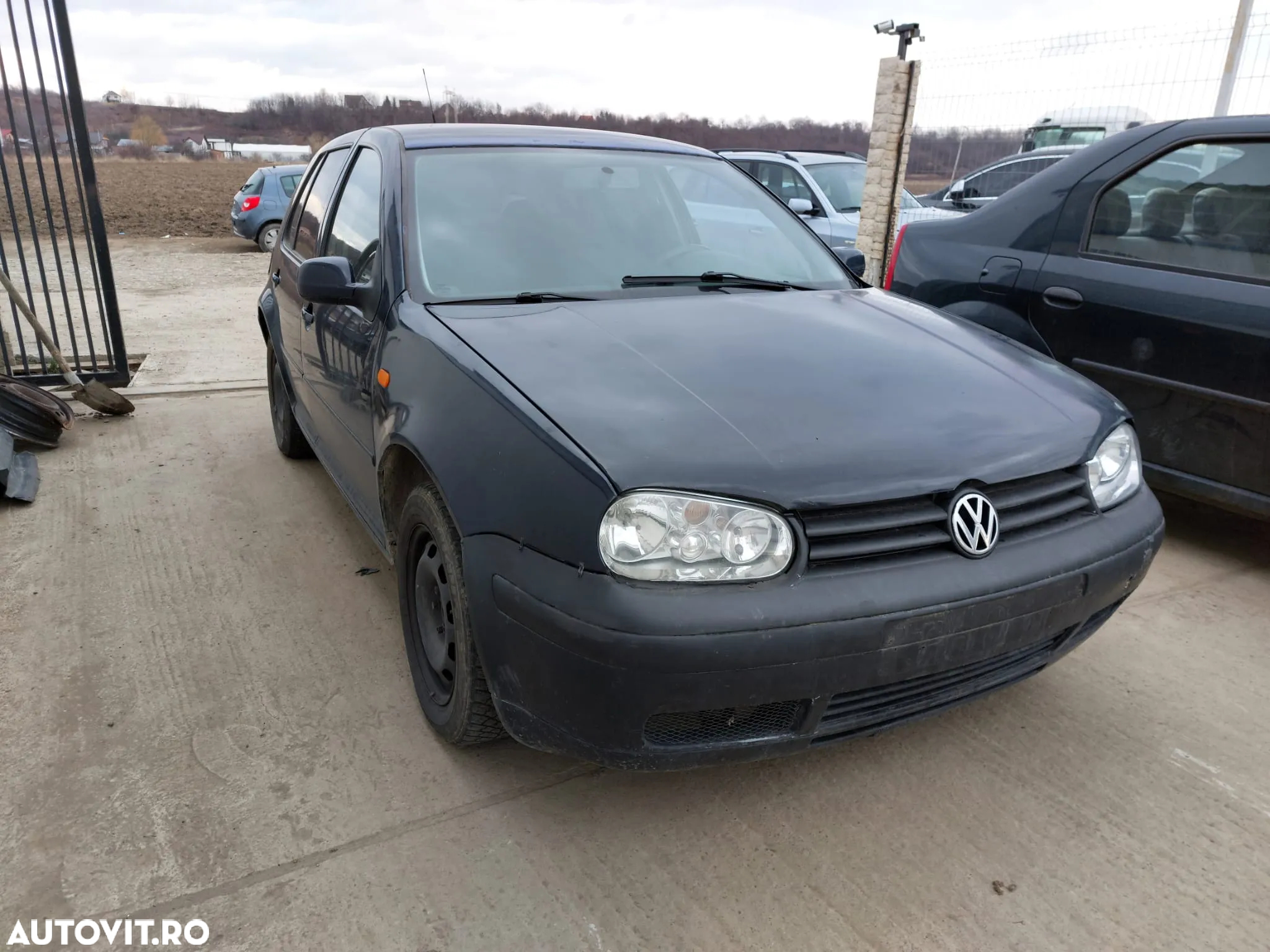 Dezmembrari Volkswagen Golf 4 AN 2002 Motor 1.4 16v - 2