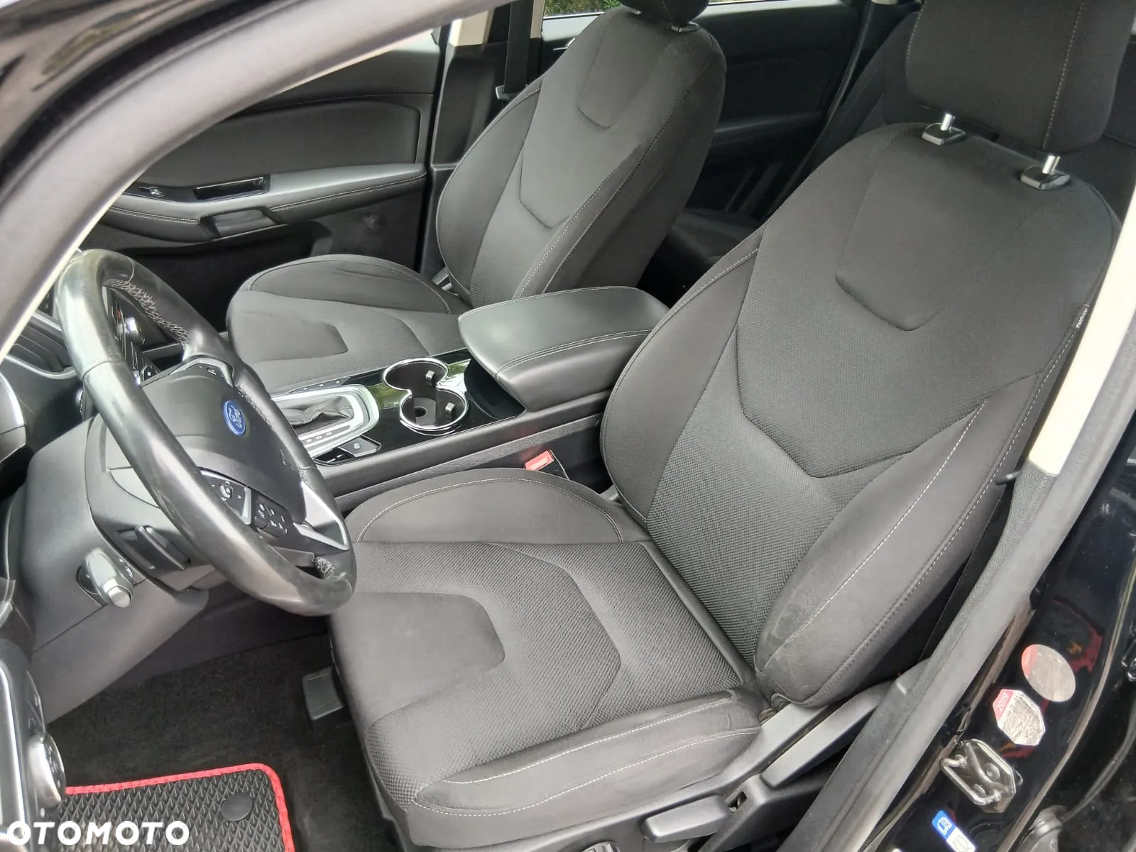 Ford S-Max - 21