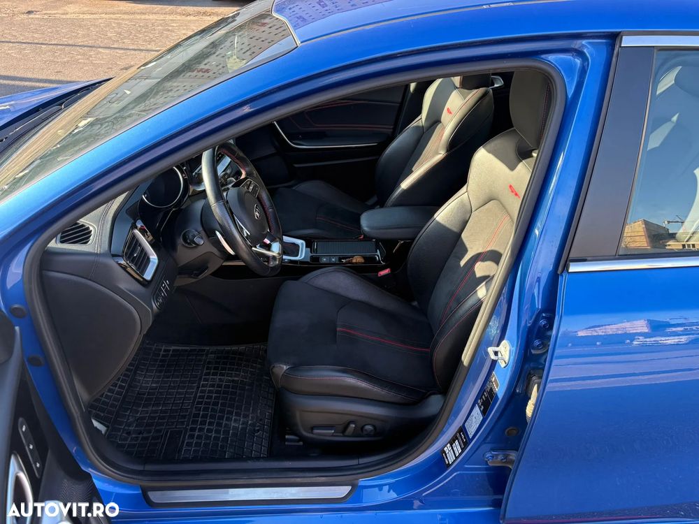 Kia Ceed 1.6 T-GDI 7DCT GT - 18