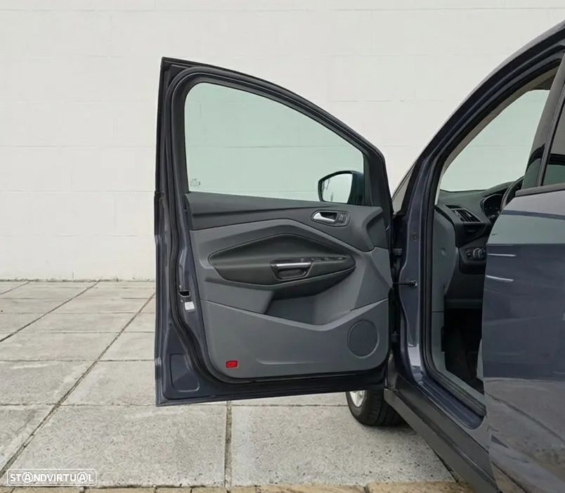 Ford C-Max 1.6 TDCi S&S Titanium - 17