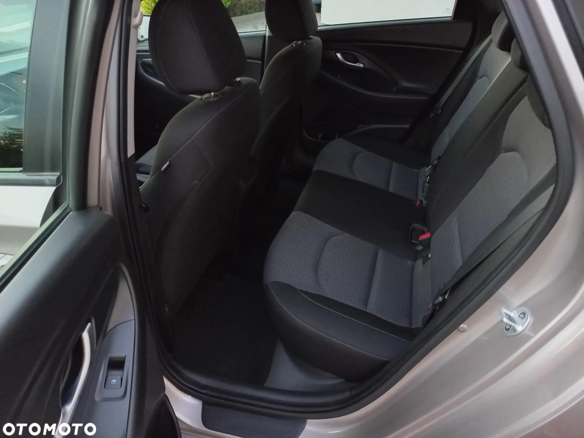 Hyundai i30 1.4 Classic + - 13