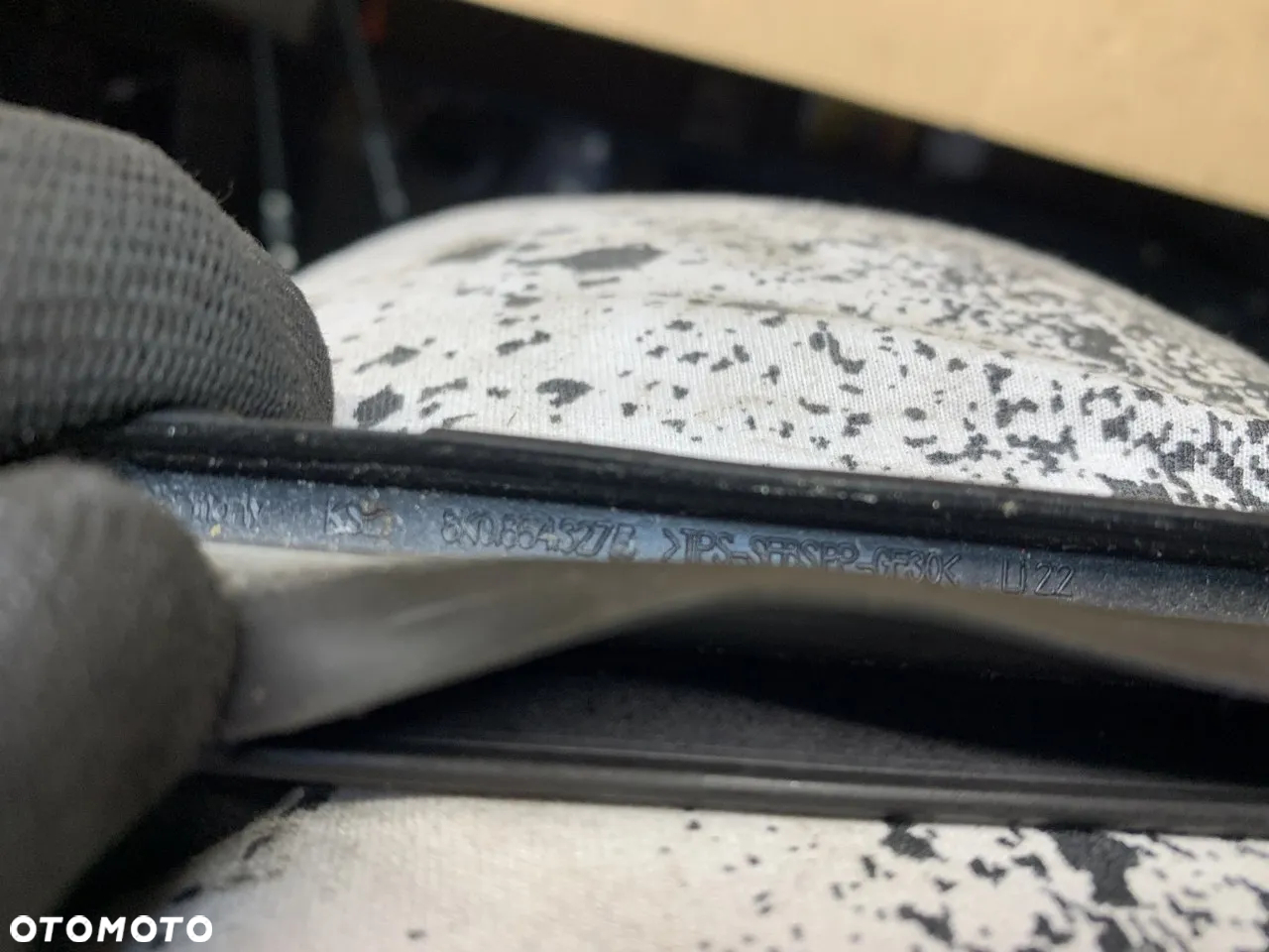 Listwa szyby czołowej lewy przód Audi A4 B8 8K0854327 - 5