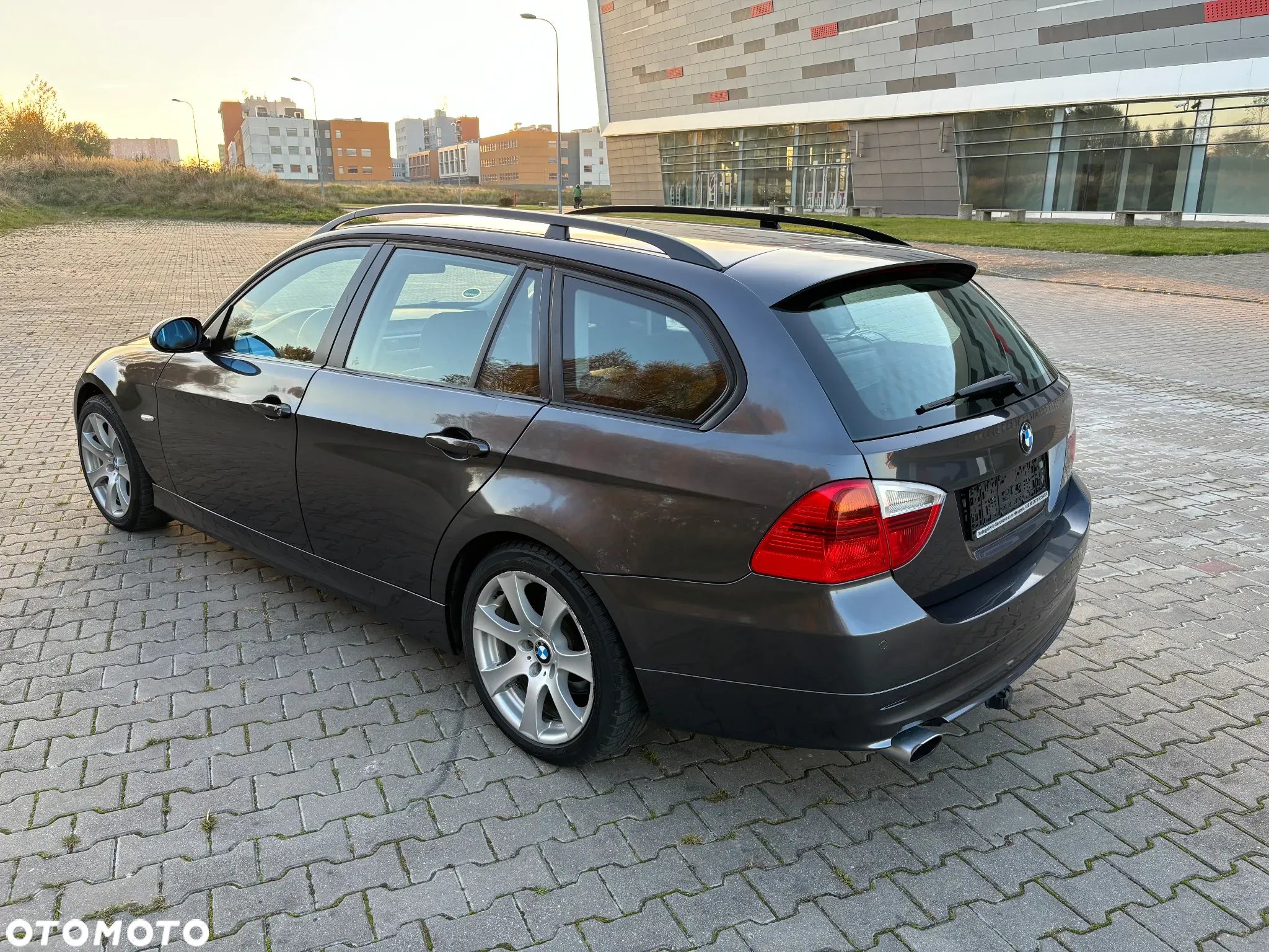 BMW Seria 3 318d - 9