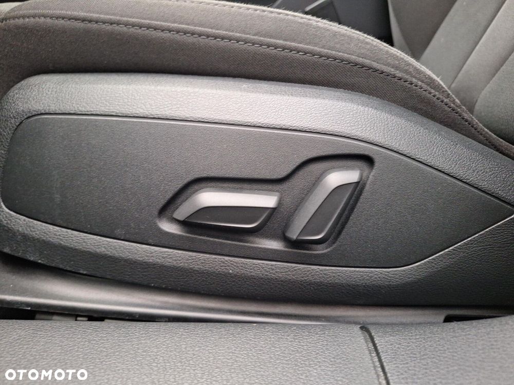 Audi A4 Limousine - 26