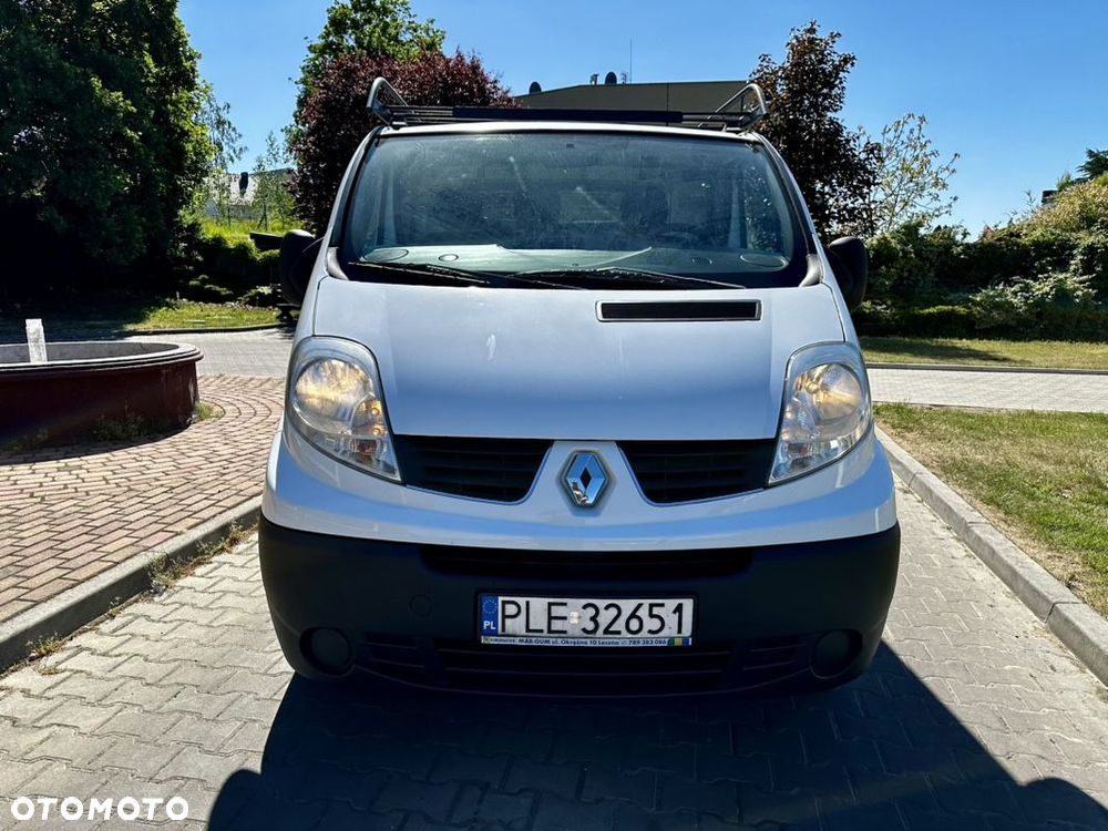 Renault trafic - 3