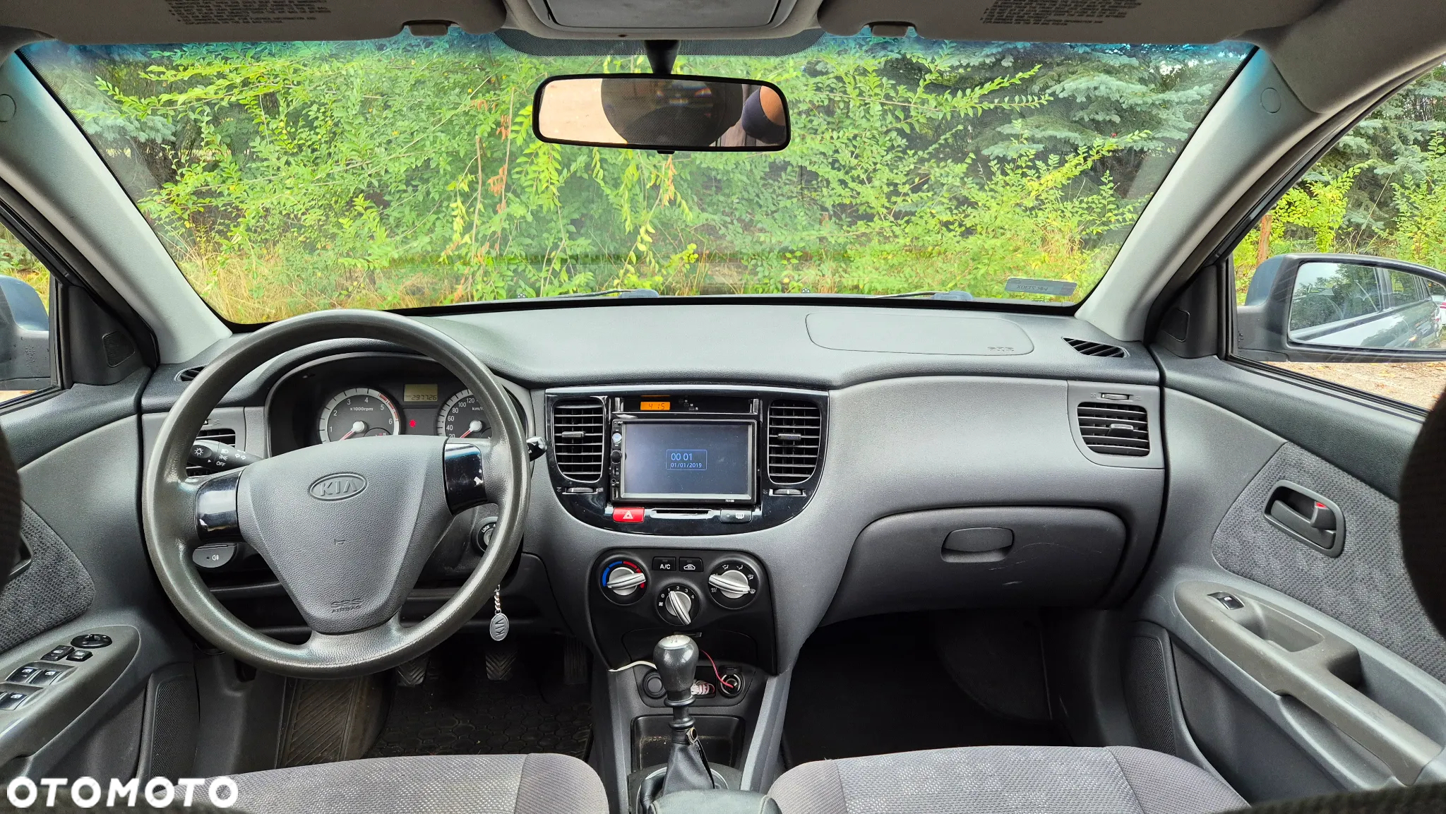 Kia Rio 1.5 CRDi City - 12