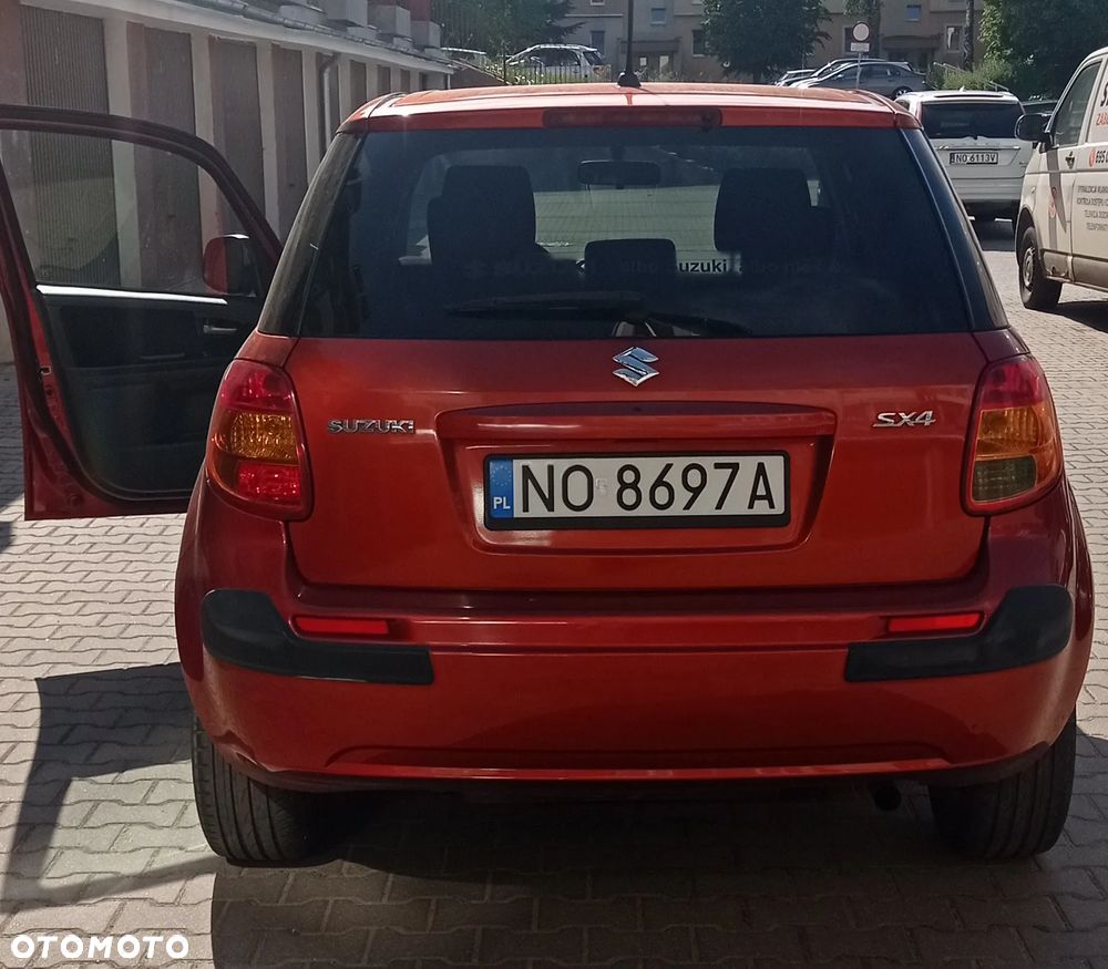Suzuki SX4 - 4