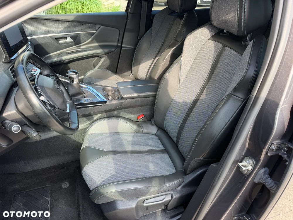 Peugeot 3008 - 14