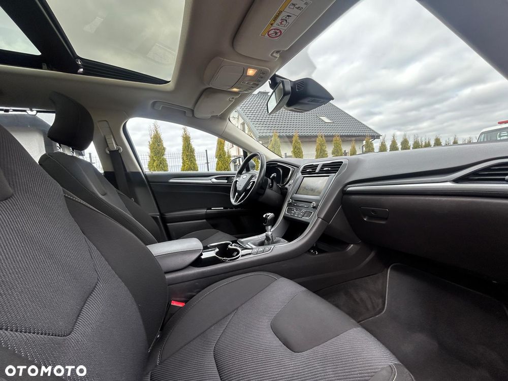 Ford Mondeo 2.0 TDCi STart-Stopp Titanium - 36