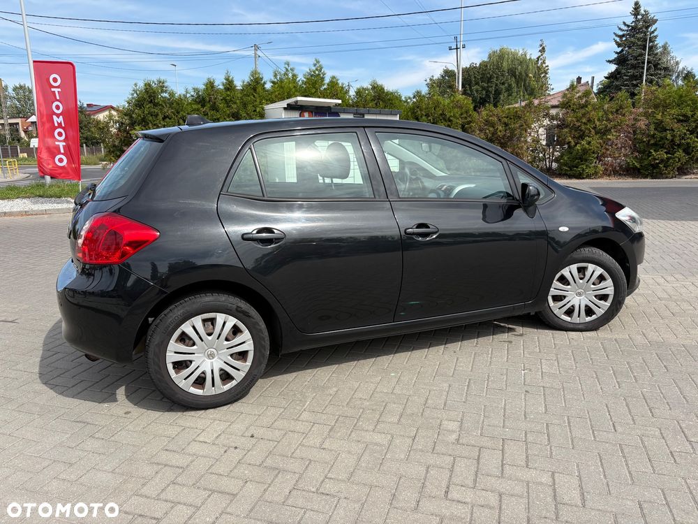 Toyota Auris 1.6 VVT-i Executive - 10
