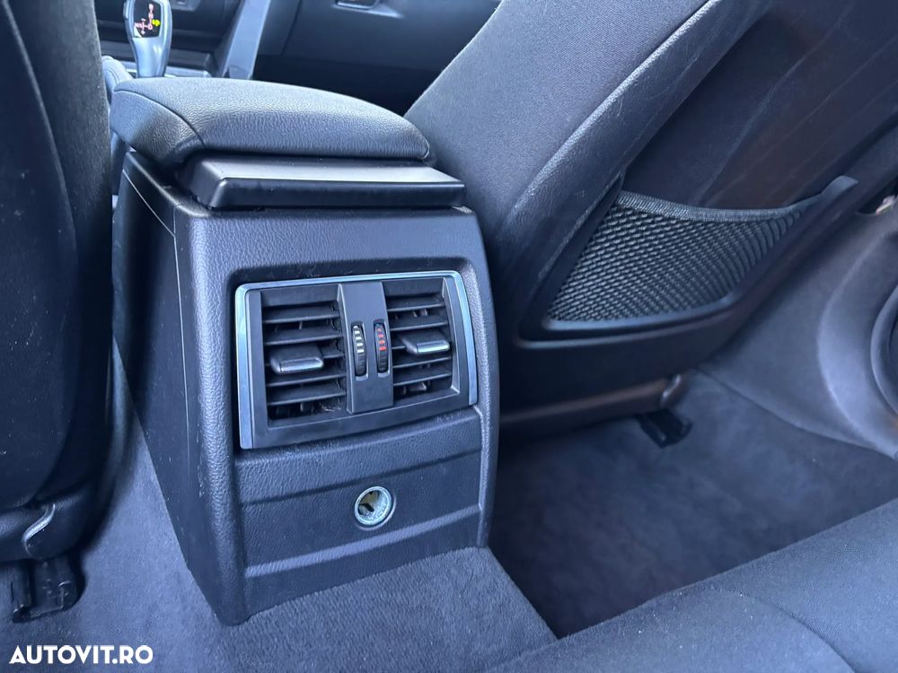 BMW Seria 3 ver-330i-xdrive-aut-advantage - 27