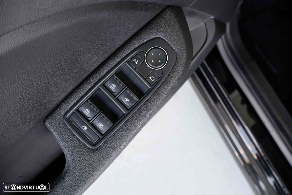 Renault Clio 1.0 TCe Evolution Bi-Fuel - 11