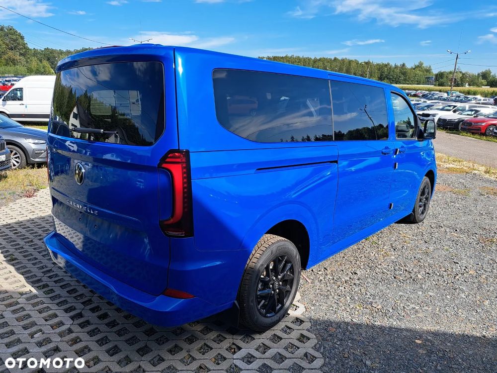 Volkswagen Caravelle - 8
