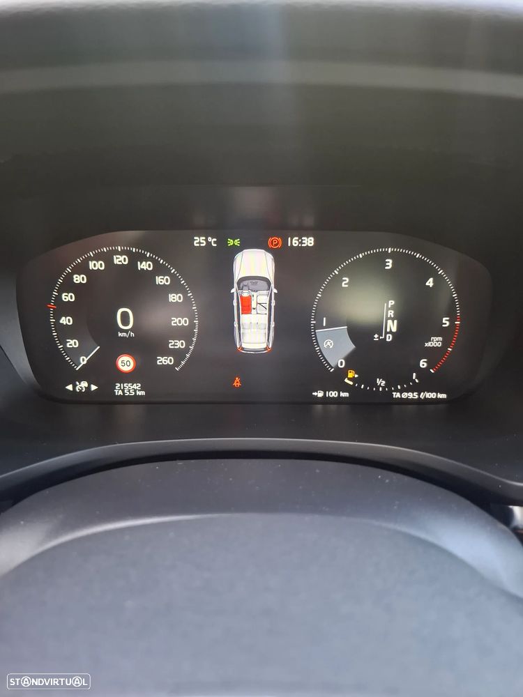 Volvo V60 2.0 D3 Momentum Geartronic - 7