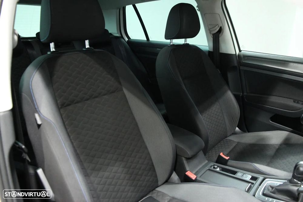 VW Golf 1.6 TDI R-Line DSG - 7