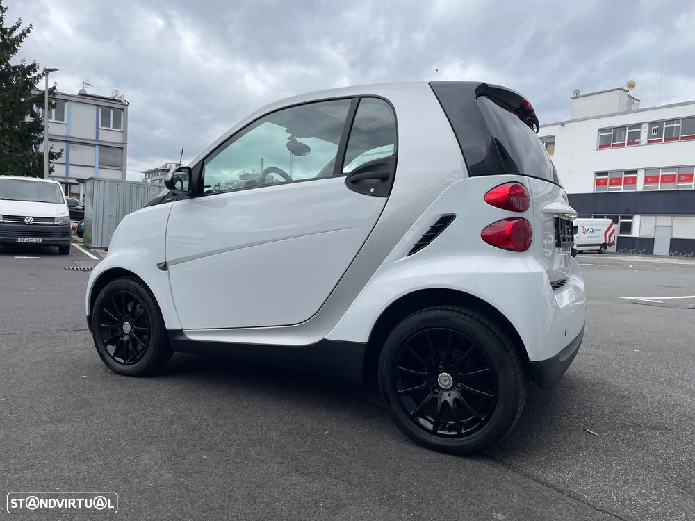 Smart ForTwo Coupé 1.0 mhd Passion 71 Softouch - 4